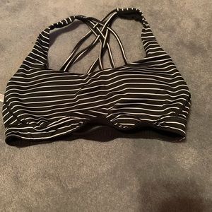 Victoria Sport strappy sports bra |S/P